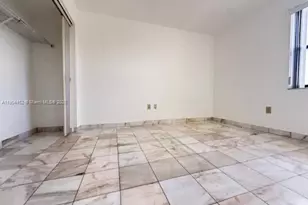 515 W Park Dr, Miami, FL 33172 - Photo 34