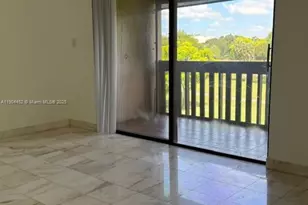 515 W Park Dr, Miami, FL 33172 - Photo 24