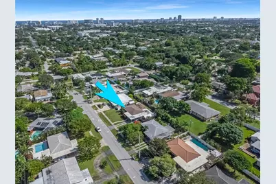 740 NE 8th St, Pompano Beach, FL 33060 - Photo 2