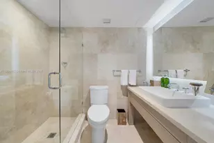 102 24th St, Miami Beach, FL 33139 - Photo 12