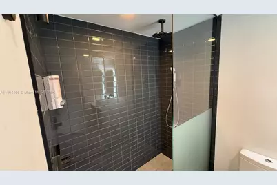 227 NE 2nd St #3104, Miami, FL 33132 - Photo 14