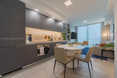 227 NE 2nd St #3104, Miami, FL 33132 - Photo 1