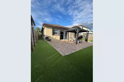 11866 SW 253rd Ter, Homestead, FL 33032 - Photo 10