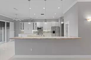 16640 NW 86th Ct, Miami Lakes, FL 33016 - Photo 10