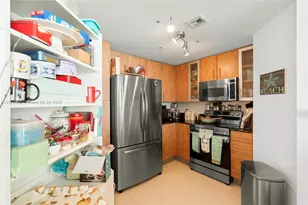 7900 Harbor Island Dr, North Bay Village, FL 33141 - Photo 12