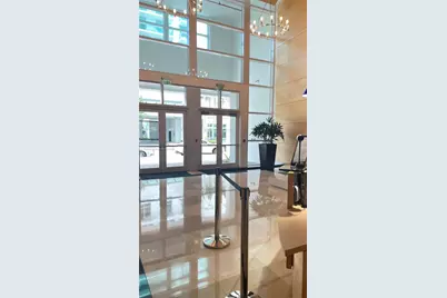 350 NE 24th St #404, Miami, FL 33137 - Photo 2