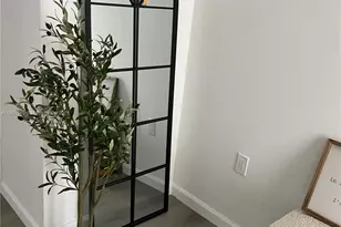 558 NW 7th St, Florida City, FL 33034 - Photo 4