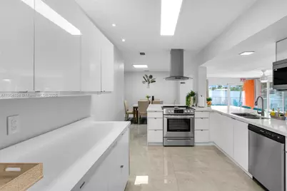 2227 NW 65th Ave, Margate, FL 33063 - Photo 8