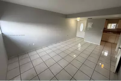 5611 W 25th Ct #11-A, Hialeah, FL 33016 - Photo 10