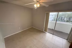 5611 W 25th Ct, Hialeah, FL 33016 - Photo 8