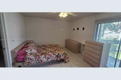 200 SW 132nd Way #212L, Pembroke Pines, FL 33027 - Photo 18