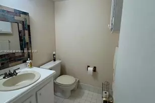 200 SW 132nd Way, Pembroke Pines, FL 33027 - Photo 16