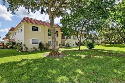 5640 SW 3rd Pl #110, Margate, FL 33068 - Photo 14