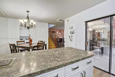 9927 NW 6th Pl, Plantation, FL 33324 - Photo 18