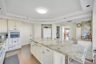 2000 Island Blvd, Aventura, FL 33160 - Photo 12