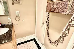 900 River Reach Dr, Fort Lauderdale, FL 33315 - Photo 16