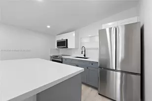 129 SW 9th Ave, Miami, FL 33130 - Photo 4