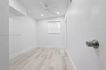 129 SW 9th Ave #2, Miami, FL 33130 - Photo 12