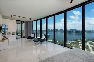 18555 Collins Ave, Sunny Isles Beach, FL 33160 - Photo 14