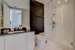 18555 Collins Ave, Sunny Isles Beach, FL 33160 - Photo 20