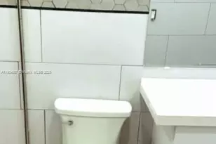 5445 Collins Ave, Miami Beach, FL 33140 - Photo 8