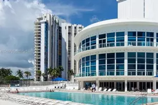 5445 Collins Ave, Miami Beach, FL 33140 - Photo 2