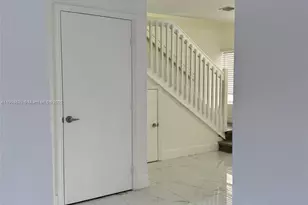 618 SW 2nd Pl, Florida City, FL 33034 - Photo 8