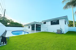20 NE 135th St, North Miami, FL 33161 - Photo 2