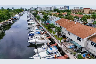 2533 NE 15th St, Pompano Beach, FL 33062 - Photo 18
