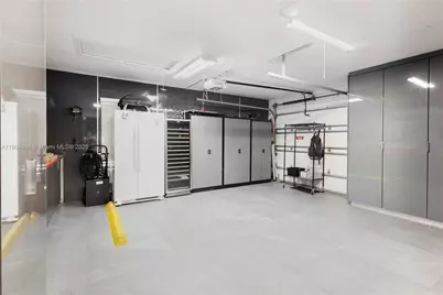 9320 NW 48th Doral Ter, Doral, FL 33178 - Photo 32