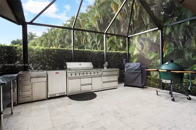 9320 NW 48th Doral Ter, Doral, FL 33178 - Photo 12