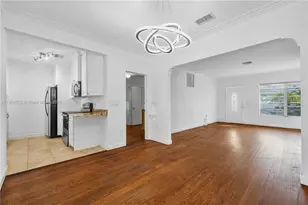 8826 Emerson Ave, Surfside, FL 33154 - Photo 10