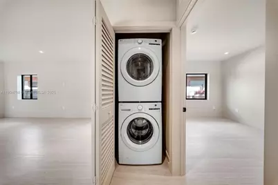 2625 SW 32nd Ct, Miami, FL 33133 - Photo 16