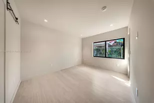 2625 SW 32nd Ct, Miami, FL 33133 - Photo 18