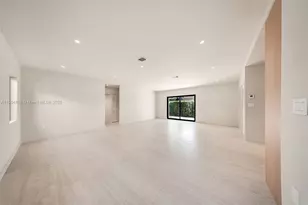 2625 SW 32nd Ct, Miami, FL 33133 - Photo 4