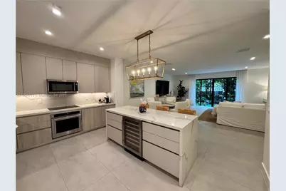 6824 SW 80th St, Miami, FL 33143 - Photo 1