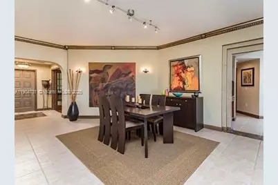 10700 NW 66 Street #508, Doral, FL 33178 - Photo 2