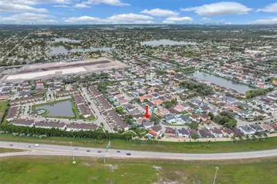 9067 NW 182nd Ter, Hialeah, FL 33018 - Photo 40