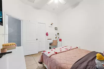 9067 NW 182nd Ter, Hialeah, FL 33018 - Photo 24