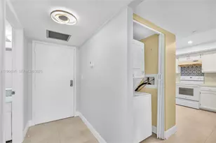 3200 N Port Royale Dr N, Fort Lauderdale, FL 33308 - Photo 12