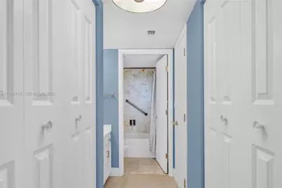 3200 N Port Royale Dr N #1210, Fort Lauderdale, FL 33308 - Photo 22