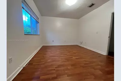 8564 SW 214th Way, Cutler Bay, FL 33189 - Photo 14