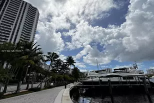 21150 Point Pl, Aventura, FL 33180 - Photo 34