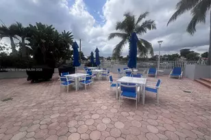 5700 Collins Ave, Miami Beach, FL 33140 - Photo 20