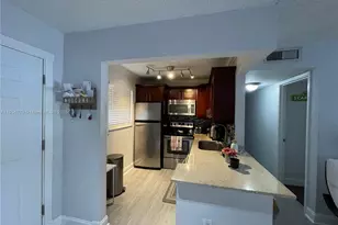 8500 SW 109th Ave, Miami, FL 33173 - Photo 4