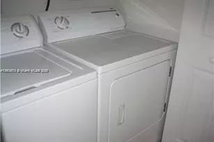 7838 NW 109th Path, Doral, FL 33178 - Photo 12