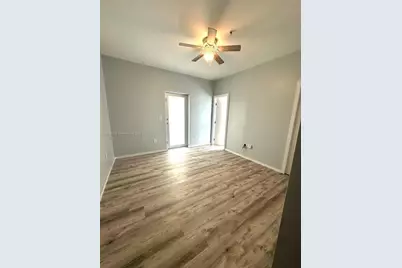 820 15th St #105, Miami Beach, FL 33139 - Photo 4