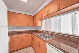 2475 Brickell Ave, Miami, FL 33129 - Photo 14