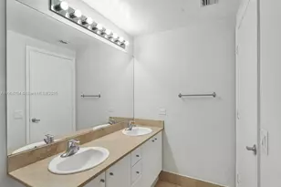 2475 Brickell Ave, Miami, FL 33129 - Photo 30
