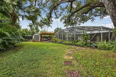 19901 NE 21st Ave, Miami, FL 33179 - Photo 30